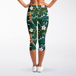 Tropical Giraffe Pattern Print Women's Capri Leggings