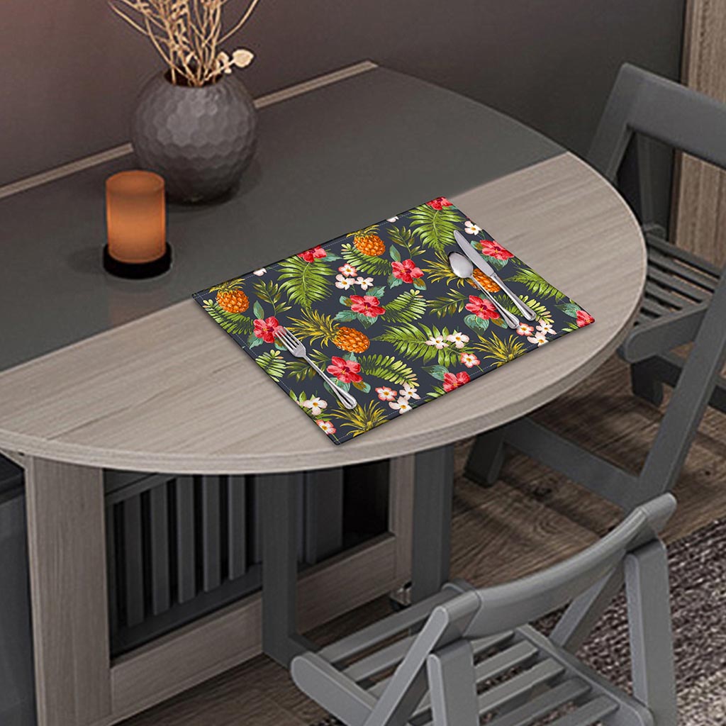 Tropical Hawaii Pineapple Pattern Print Placemat