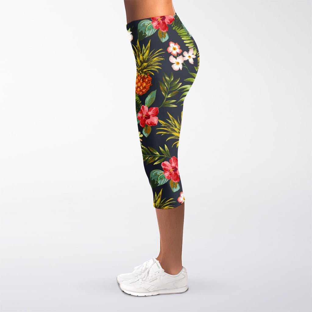 Tropical Hawaii Pineapple Pattern Print Women's Capri Leggings