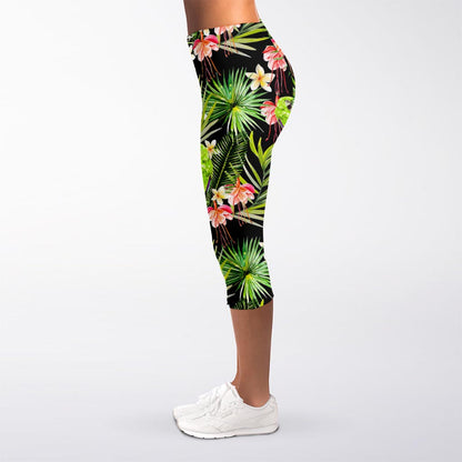 Tropical Hawaiian Parrot Pattern Print Women's Capri Leggings