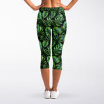 Tropical Monstera Leaves Pattern Print Women's Capri Leggings