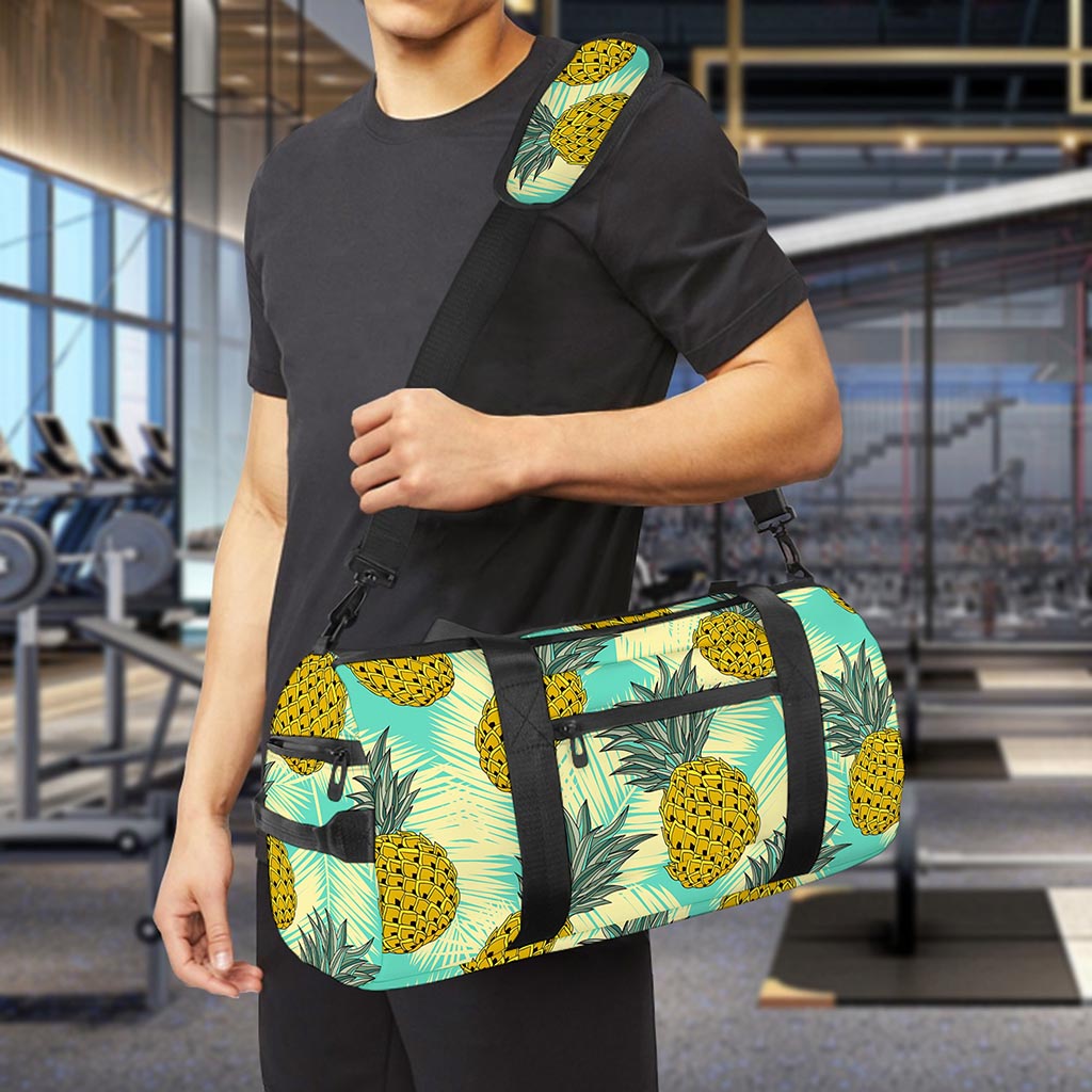 Tropical Vintage Pineapple Pattern Print Gym Bag
