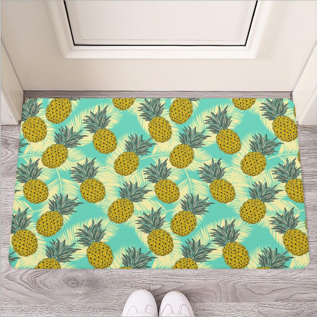 Tropical Vintage Pineapple Pattern Print Rubber Doormat