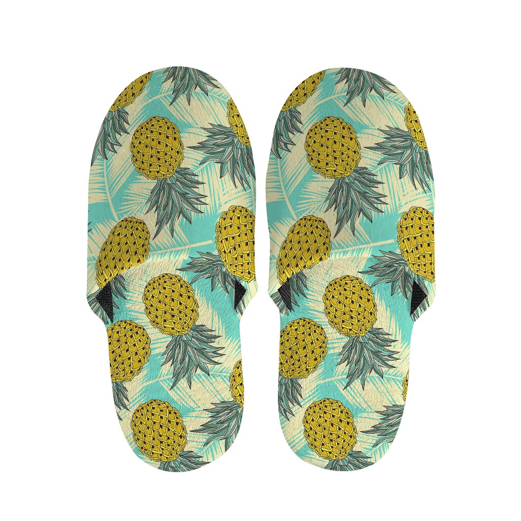 Tropical Vintage Pineapple Pattern Print Slippers