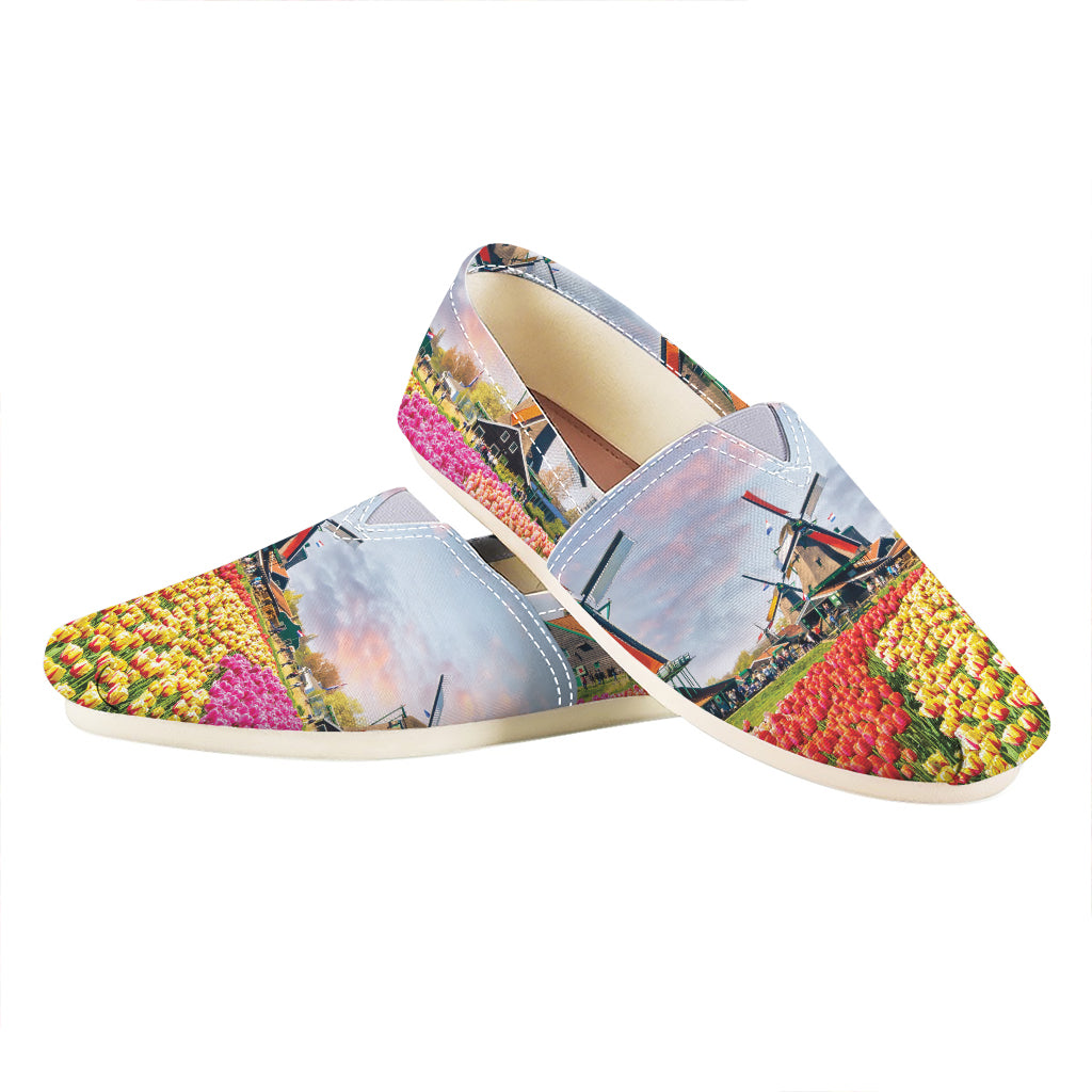 Tulip Field Print Casual Shoes