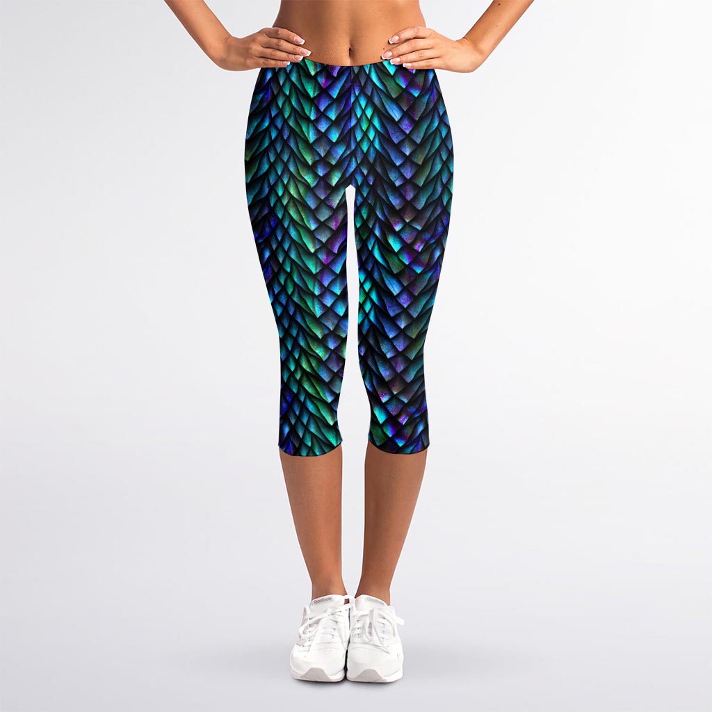 Turquoise Dragon Scales Pattern Print Women's Capri Leggings