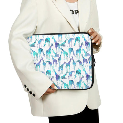 Turquoise Giraffe Pattern Print Laptop Sleeve