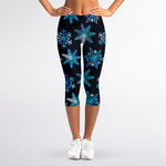 Turquoise Snowflake Pattern Print Women's Capri Leggings