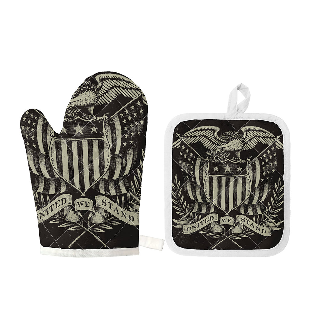 United We Stand American Flag Print Oven Mitt And Pot Holder Set