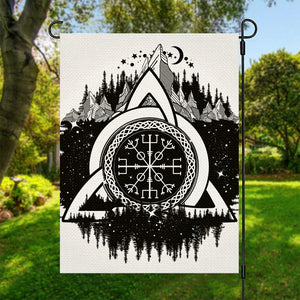 Viking Celtic Trinity Knot Print Garden Flag