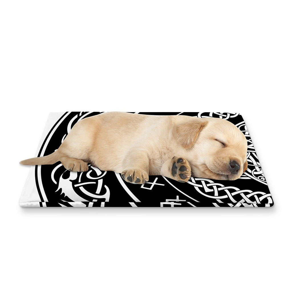 Viking Triple Horn Of Odin Print Pet Cooling Mat Cover