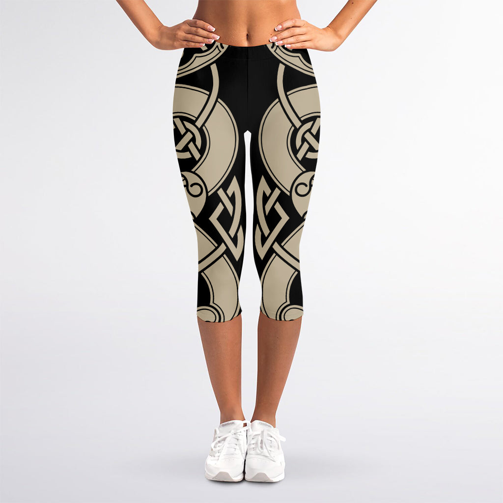 Viking Wolves Symbol Print Women's Capri Leggings
