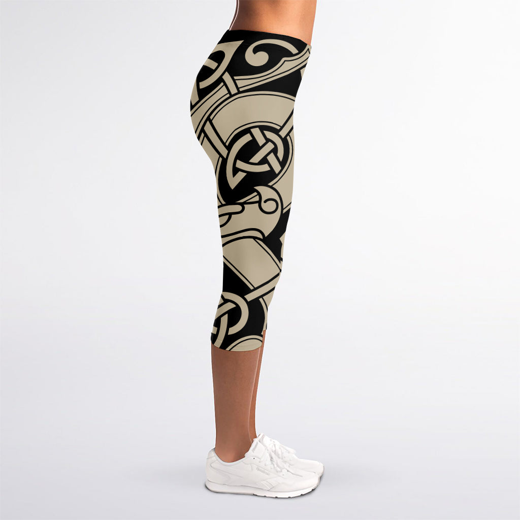 Viking Wolves Symbol Print Women's Capri Leggings