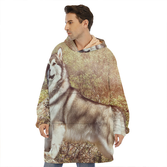 Vintage Alaskan Malamute Print Hoodie Blanket