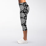 Vintage Black And White Floral Print Women's Capri Leggings