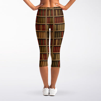 Vintage Bookshelf Pattern Print Women's Capri Leggings