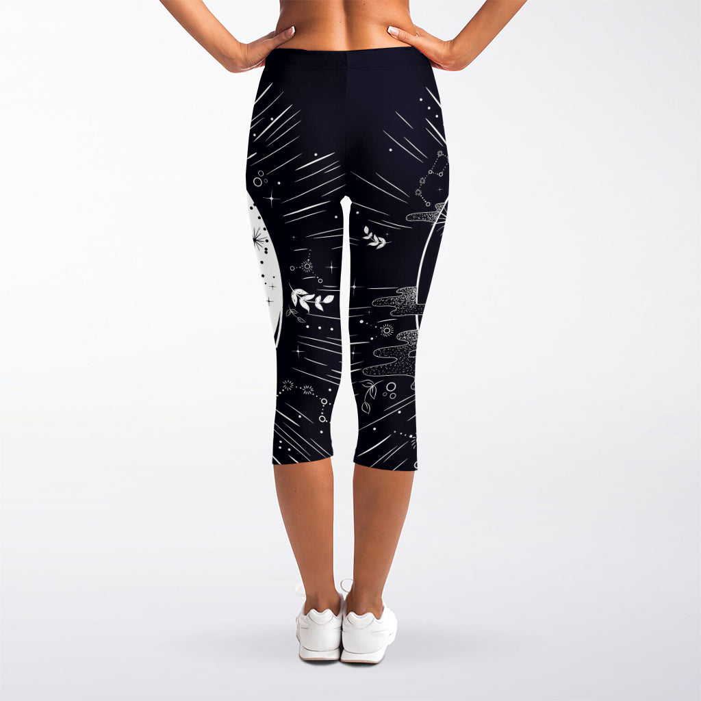 Vintage Celestial Sun Print Women's Capri Leggings