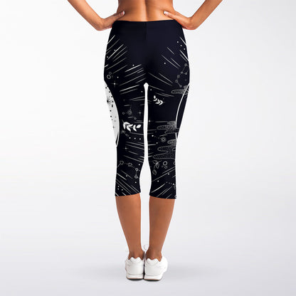 Vintage Celestial Sun Print Women's Capri Leggings