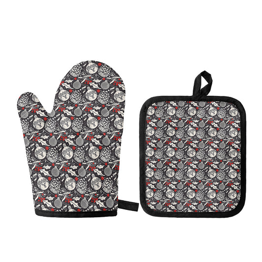 Vintage Christmas Decorations Print Oven Mitt And Pot Holder Set