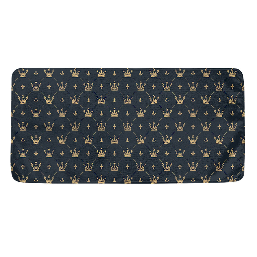 Vintage Crown Pattern Print Towel