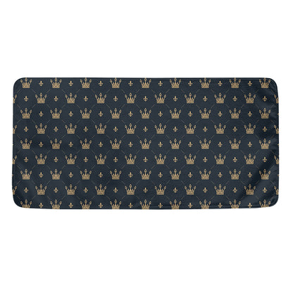 Vintage Crown Pattern Print Towel