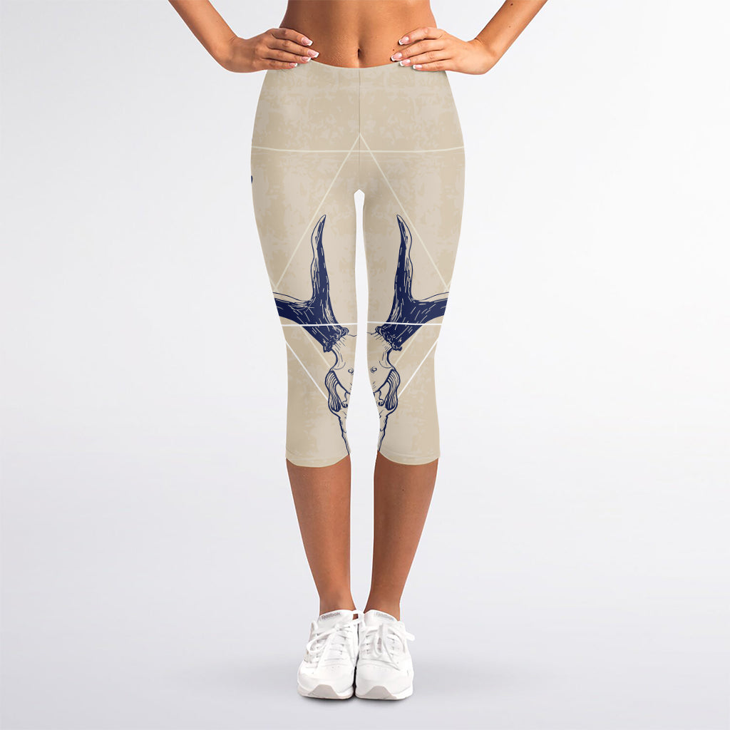 Vintage Deer Skull Print Women's Capri Leggings