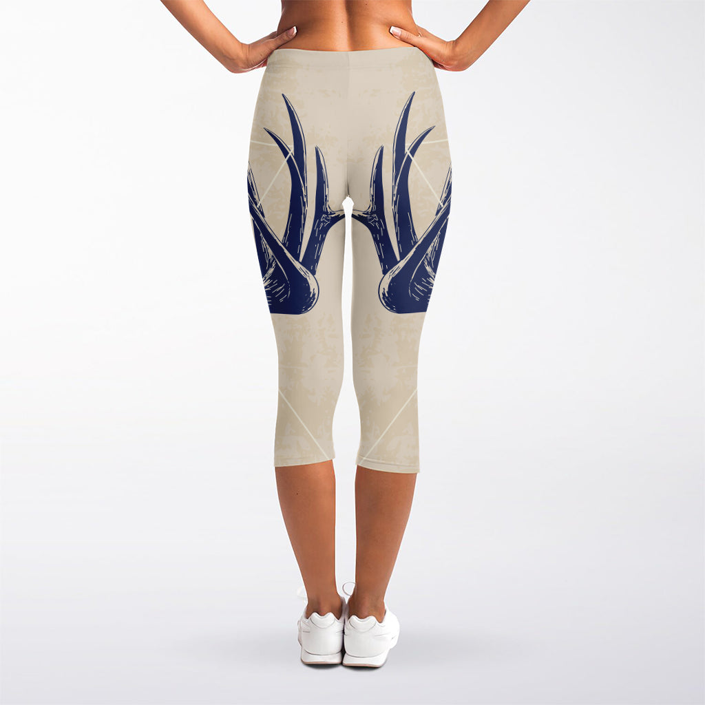 Vintage Deer Skull Print Women's Capri Leggings
