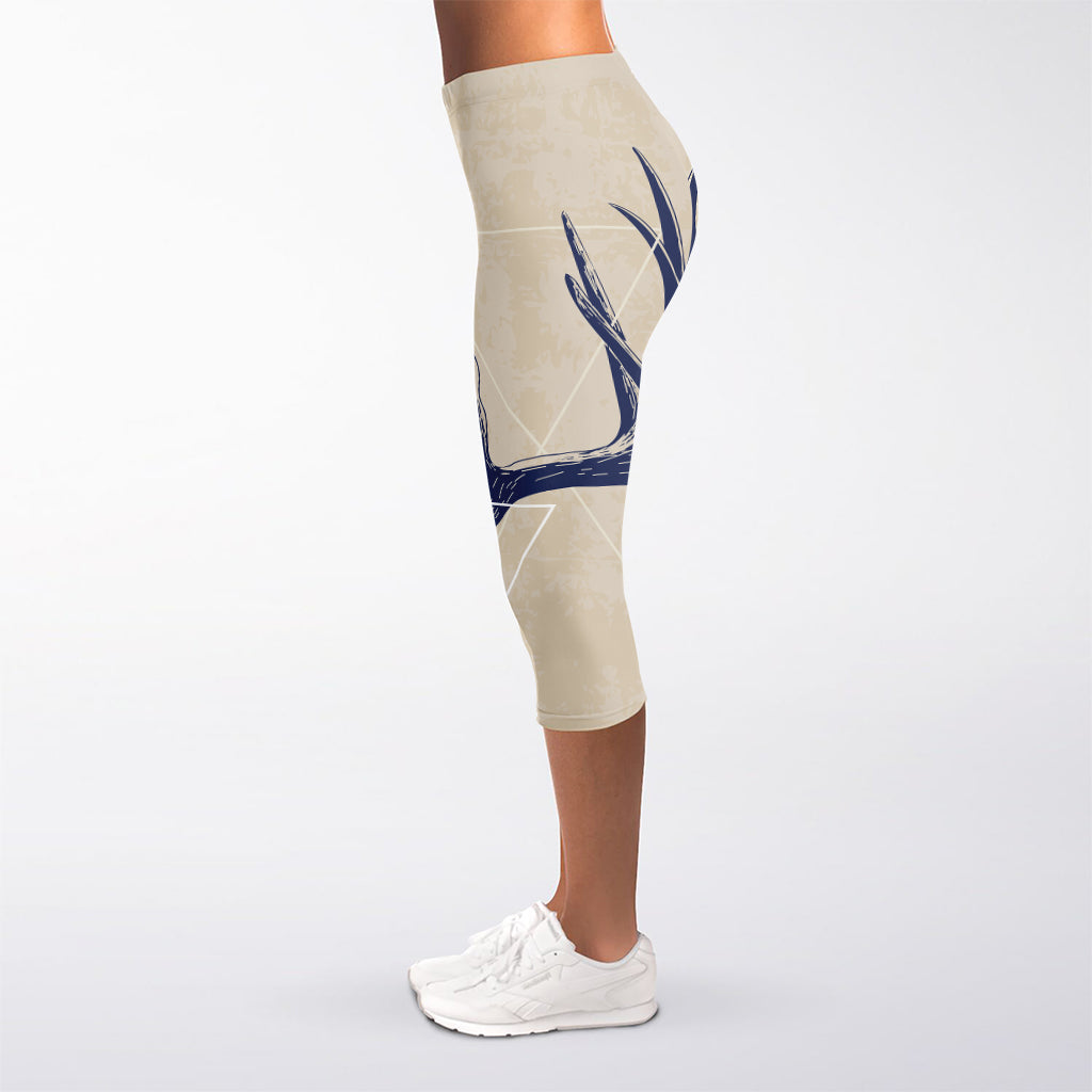Vintage Deer Skull Print Women's Capri Leggings