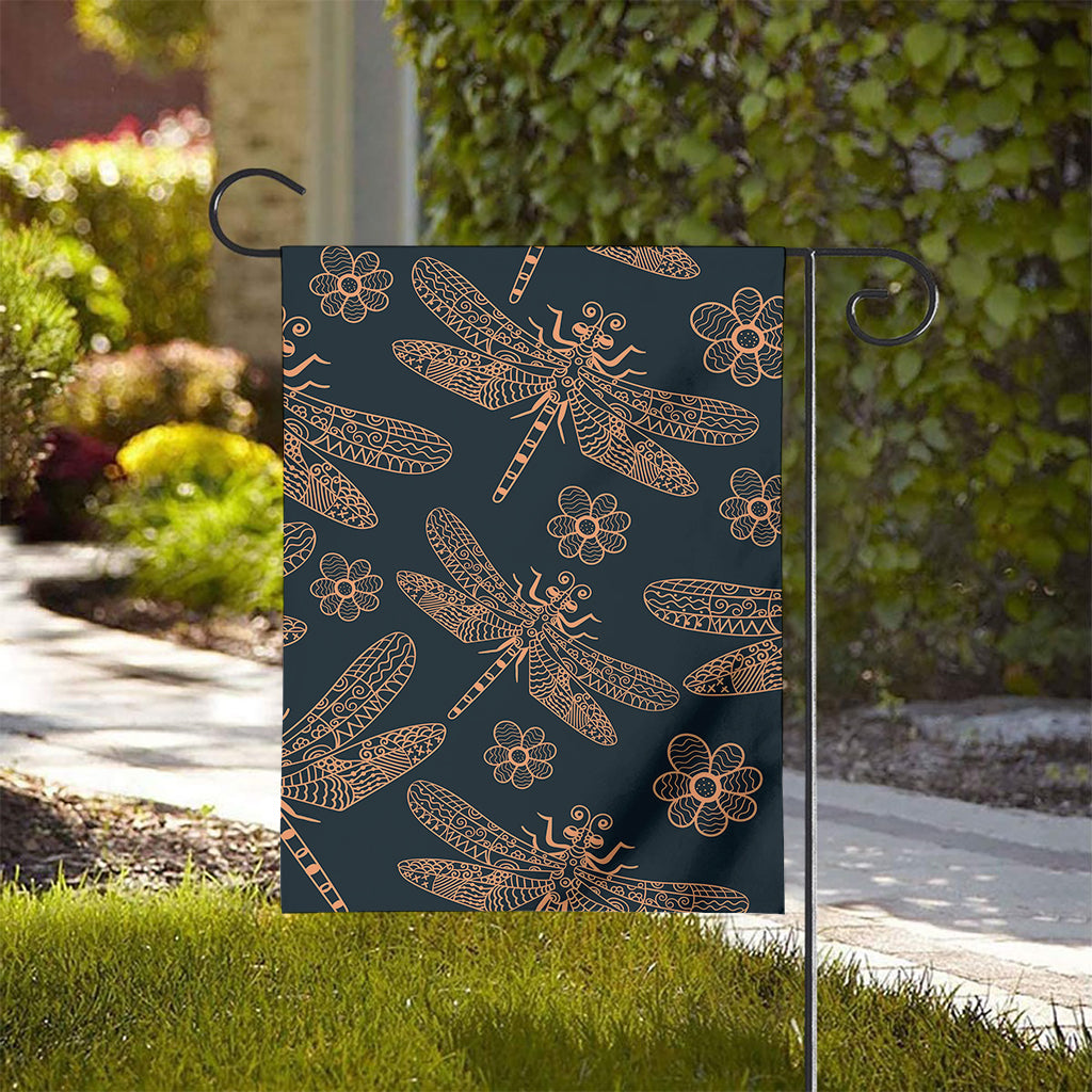 Vintage Dragonfly Pattern Print House Flag