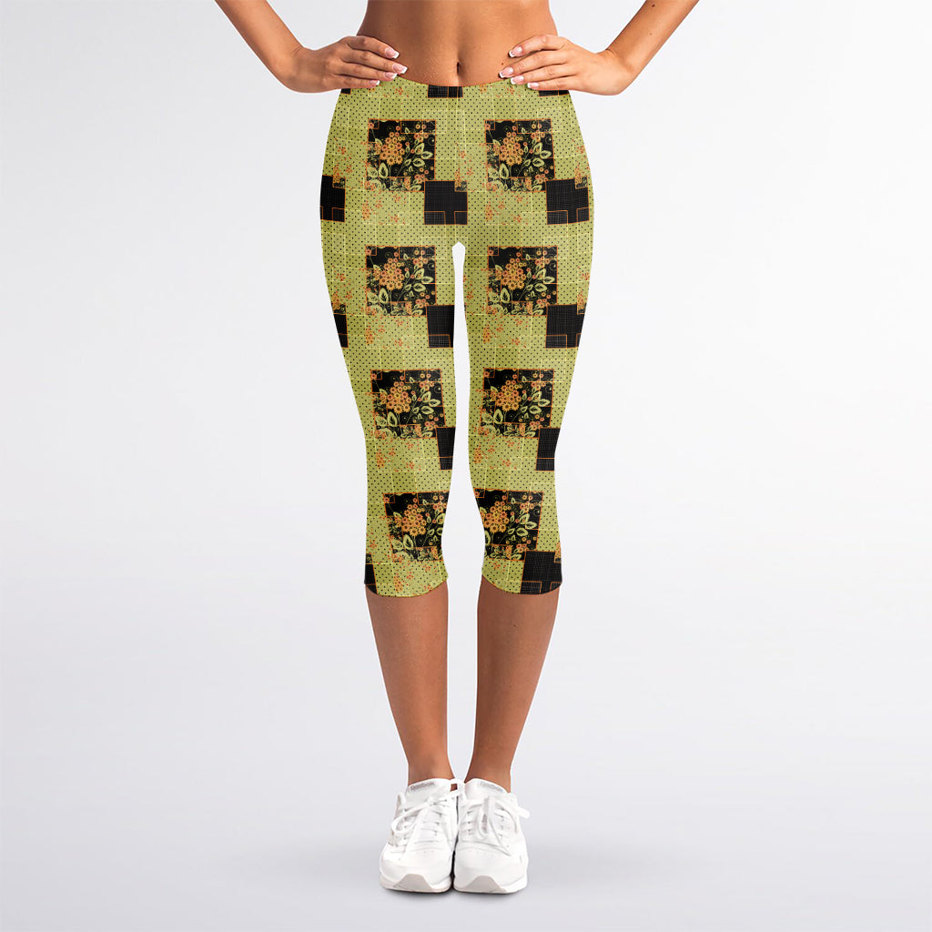 Vintage Flower Patchwork Pattern Print Women's Capri Leggings