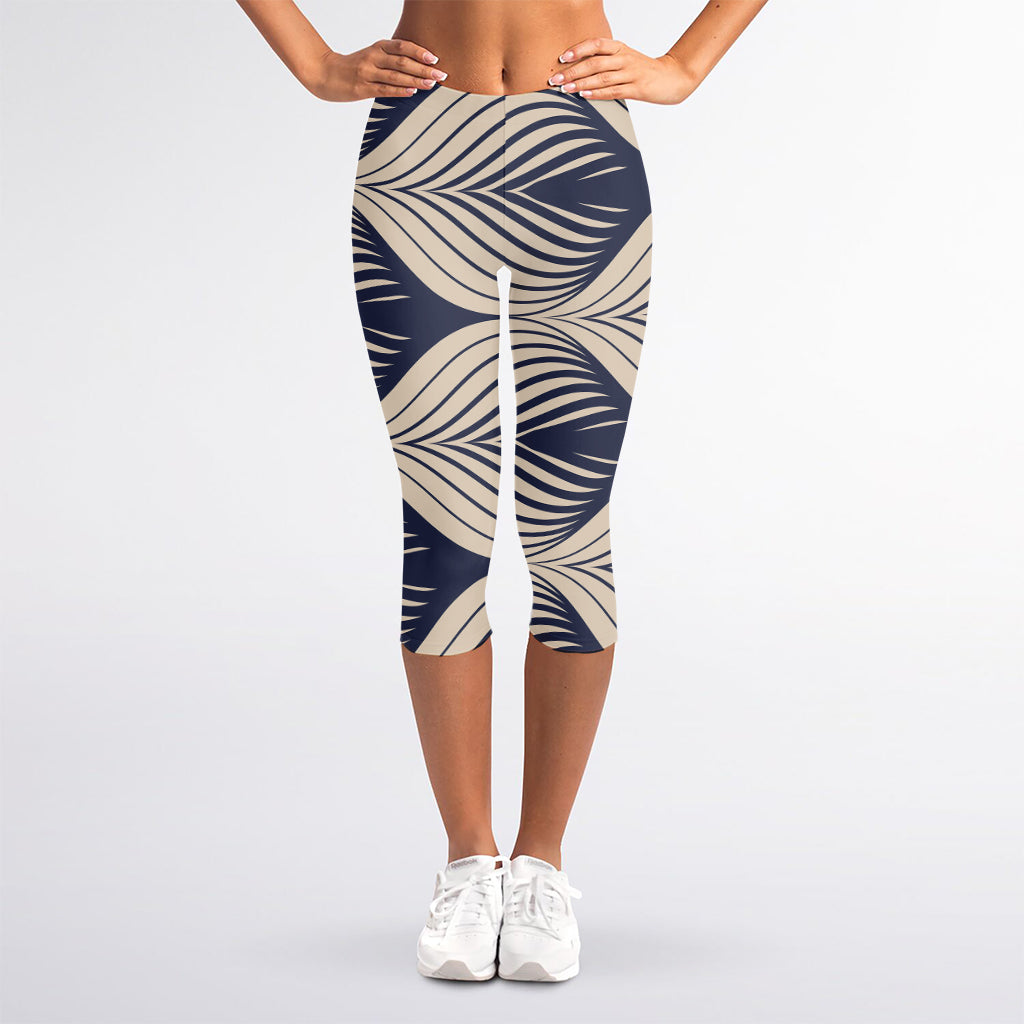 Vintage Geometric Leaf Pattern Print Women's Capri Leggings