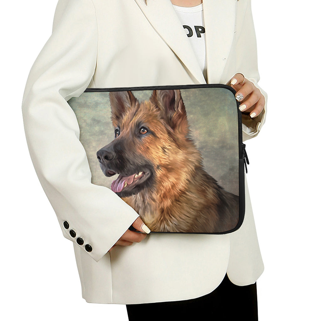Vintage German Shepherd Portrait Print Laptop Sleeve