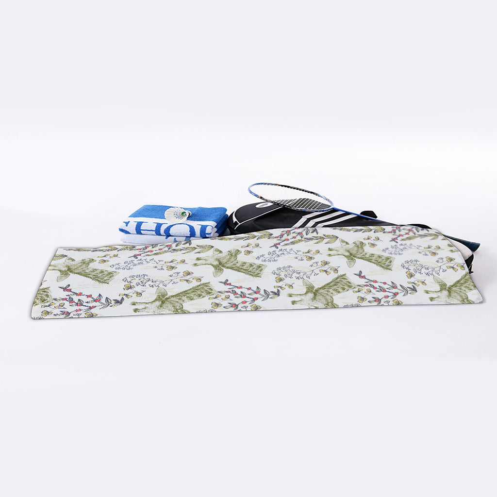 Vintage Giraffe Print Sports Towel
