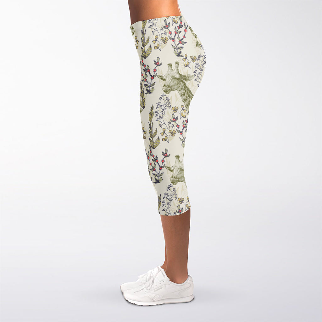 Vintage Giraffe Print Women's Capri Leggings