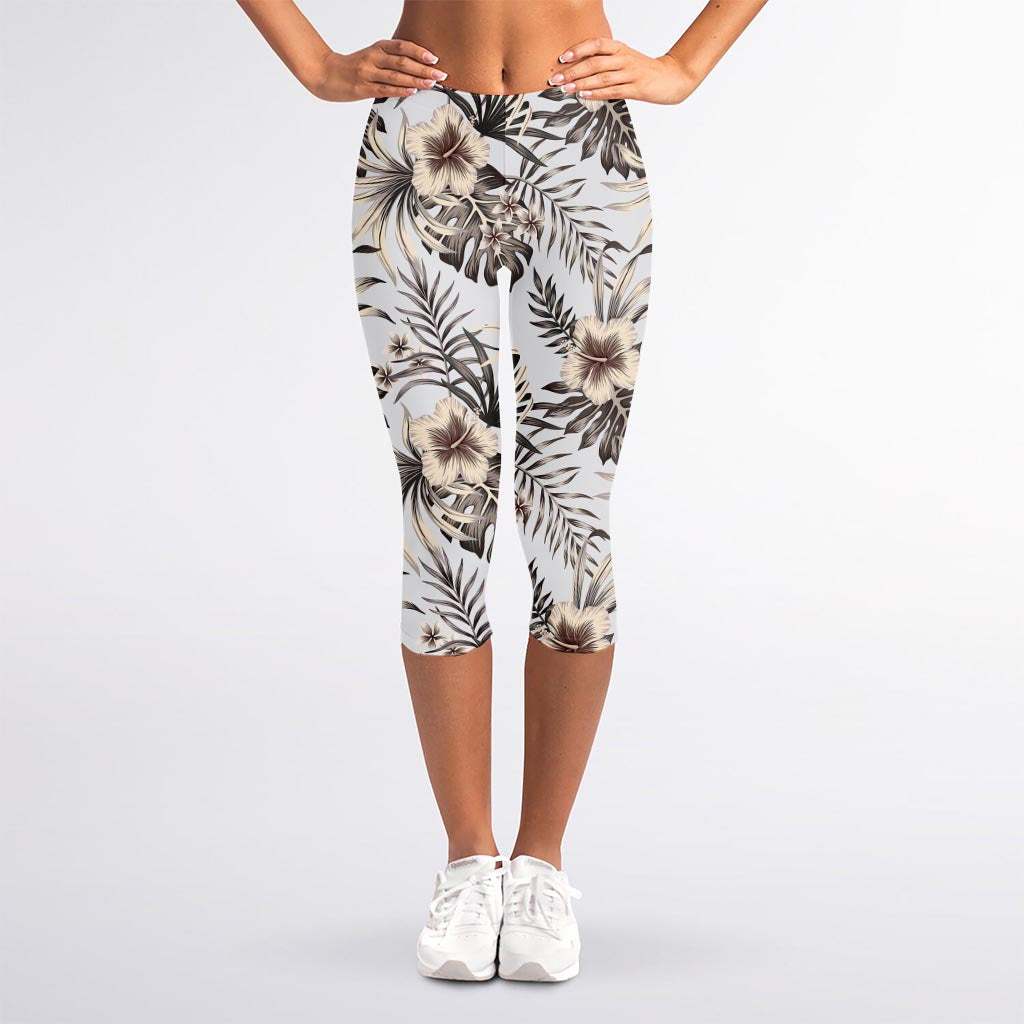 Vintage Hibiscus Plumeria Pattern Print Women's Capri Leggings