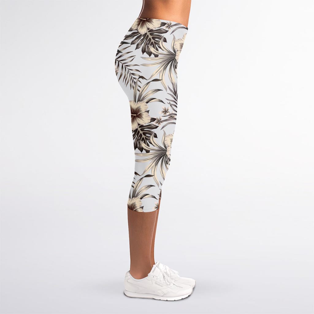 Vintage Hibiscus Plumeria Pattern Print Women's Capri Leggings