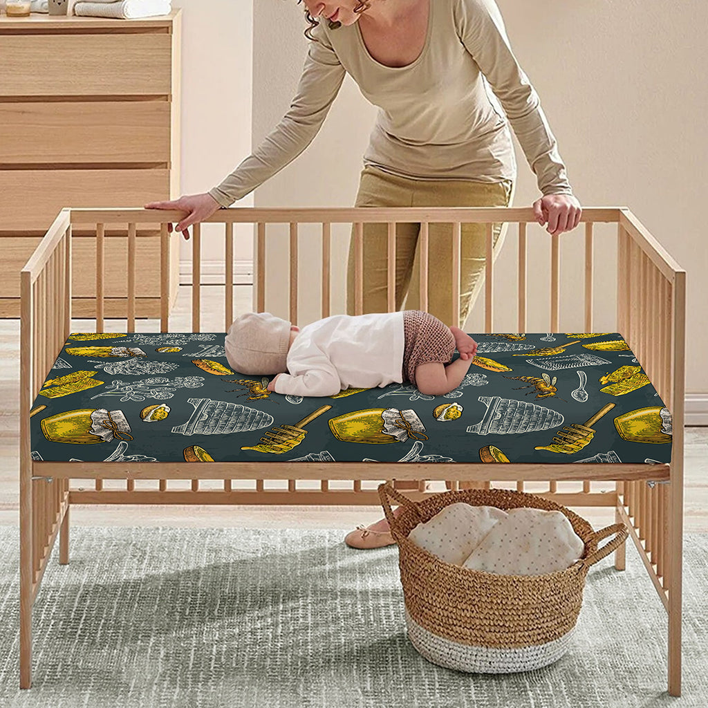 Vintage Honey Bee Print Baby Crib Sheet