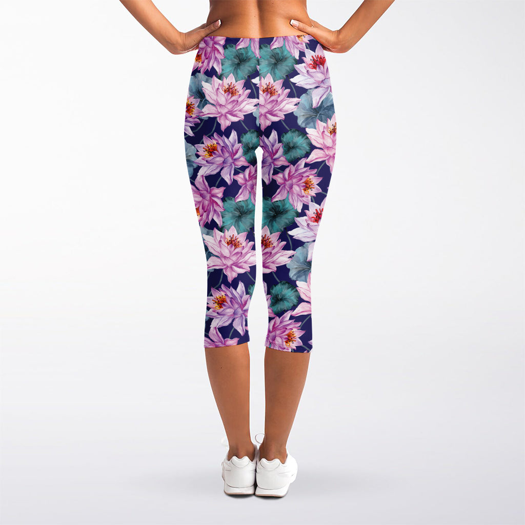 Vintage Lotus Flower Print Women's Capri Leggings