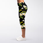 Vintage Plumeria Flower Pattern Print Women's Capri Leggings