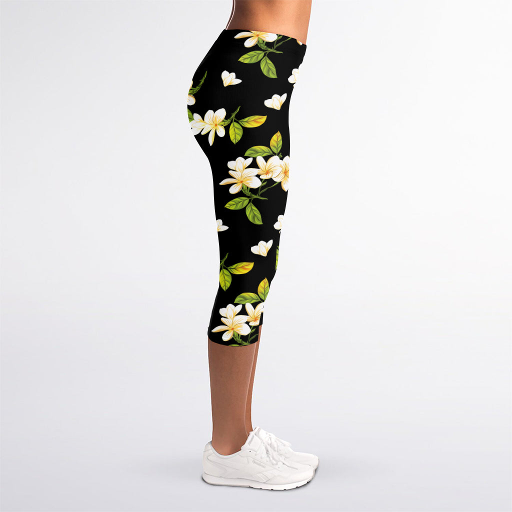 Vintage Plumeria Flower Pattern Print Women's Capri Leggings