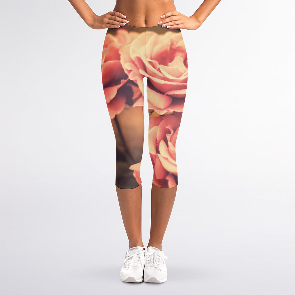 Vintage Rose Print Women's Capri Leggings