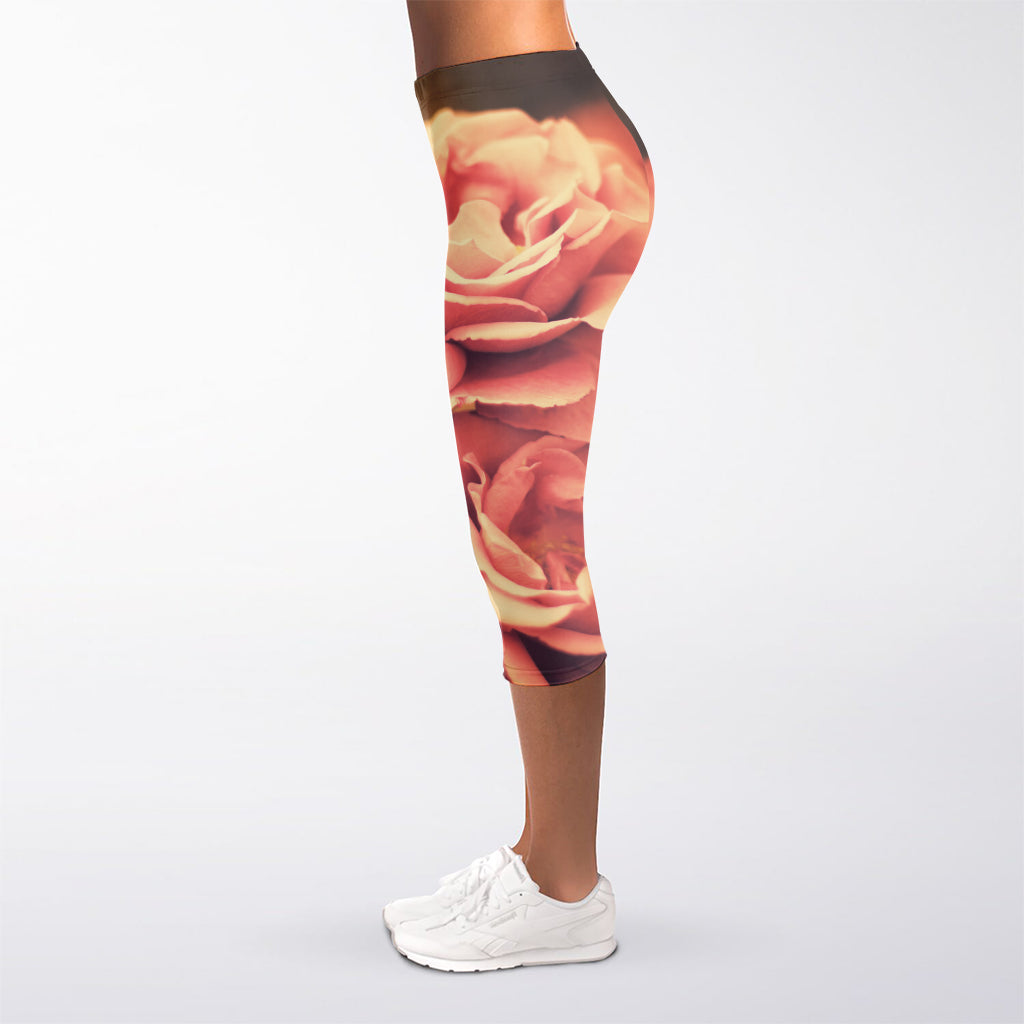 Vintage Rose Print Women's Capri Leggings