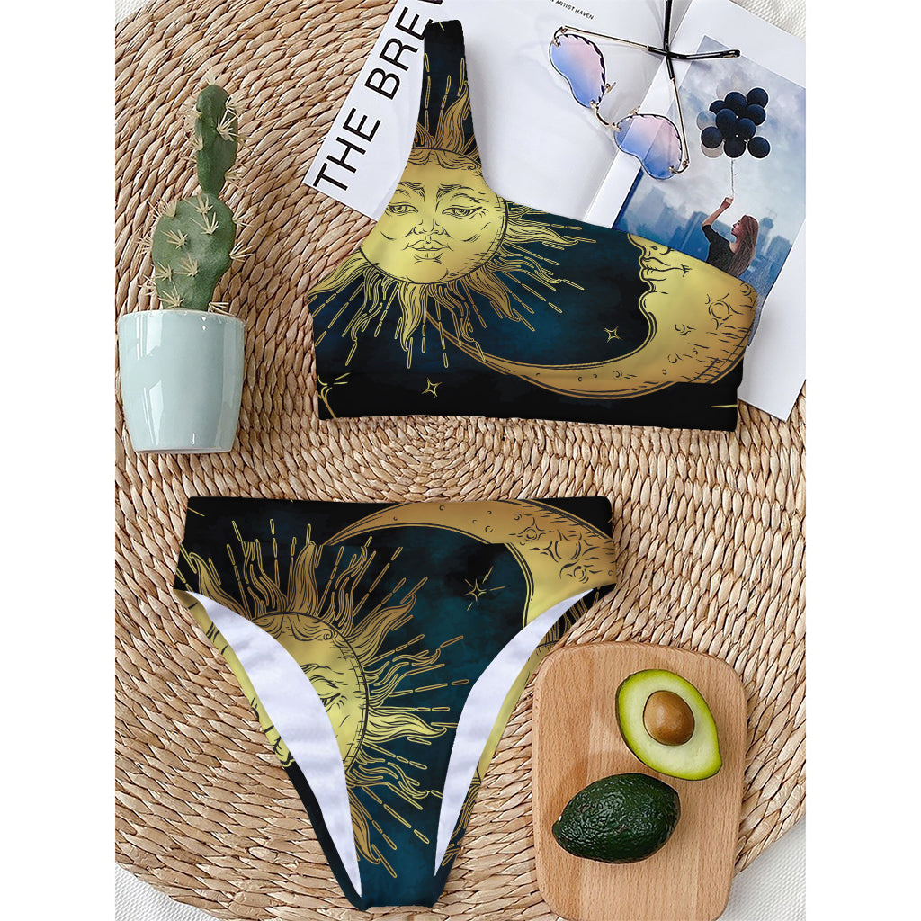 Vintage Sun And Moon Print One Shoulder Bikini Top