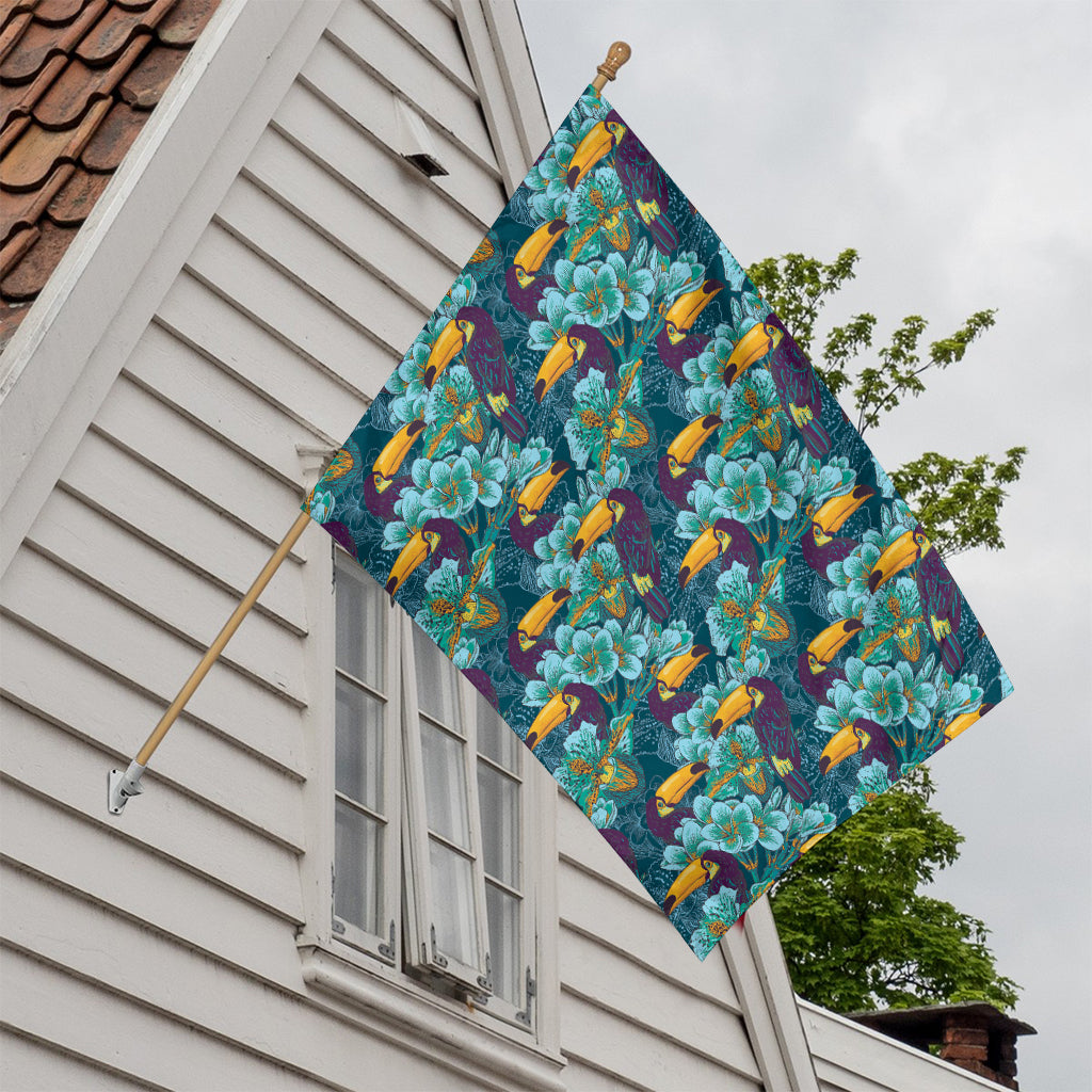 Vintage Toucan Pattern Print House Flag