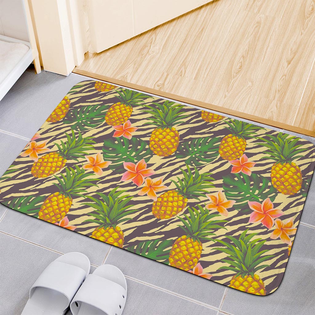 Vintage Zebra Pineapple Pattern Print Indoor Door Mat