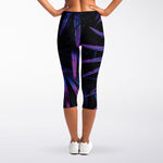 Violet Tropical Leaves Print Women's Capri Leggings