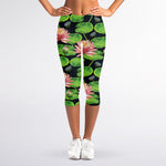 Water Lily Flower Pattern Print Women's Capri Leggings