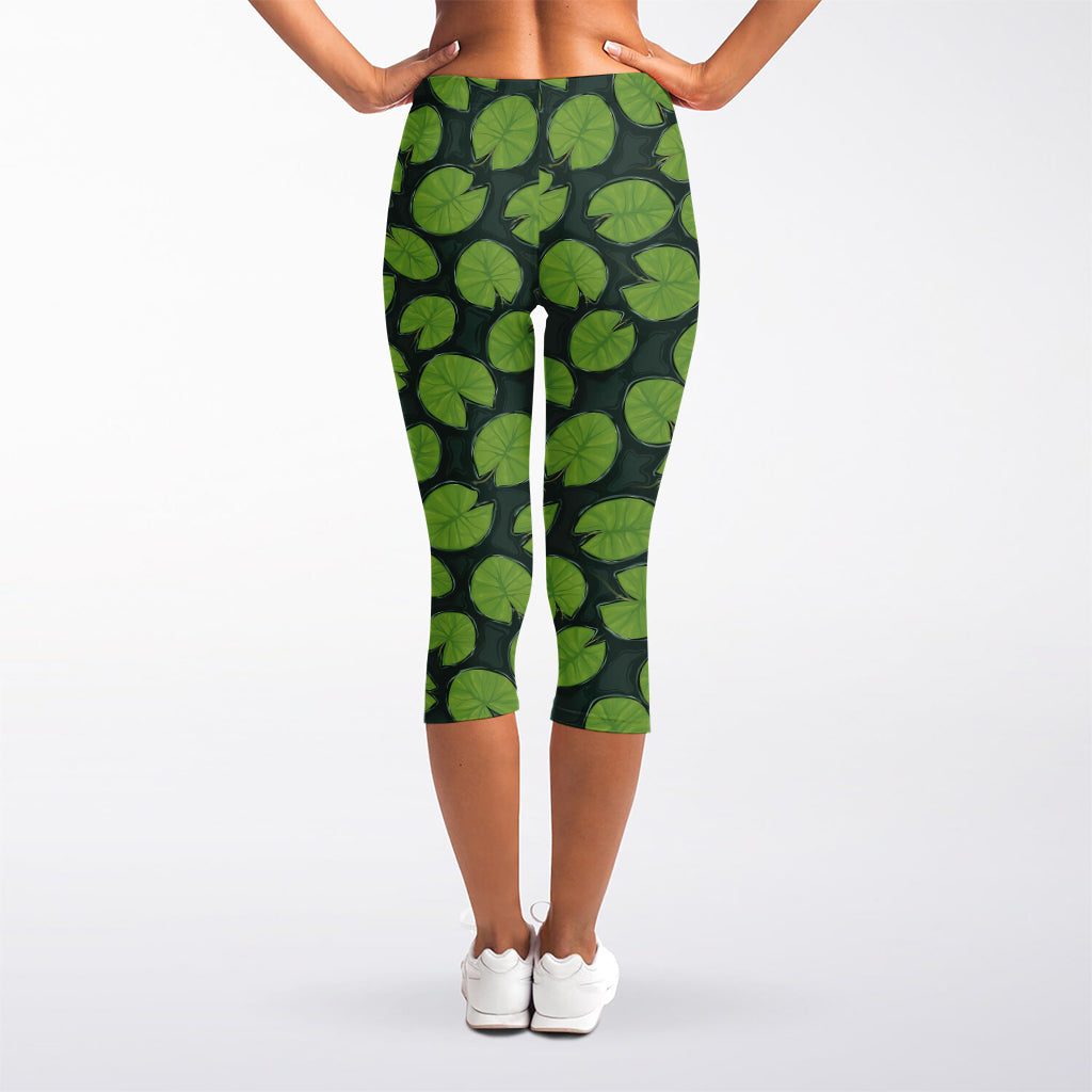 Water Lily Pads Pattern Print Women's Capri Leggings
