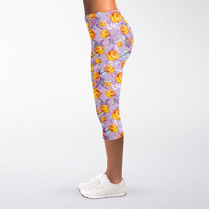 Watercolor Apricot Fruit Pattern Print Women's Capri Leggings