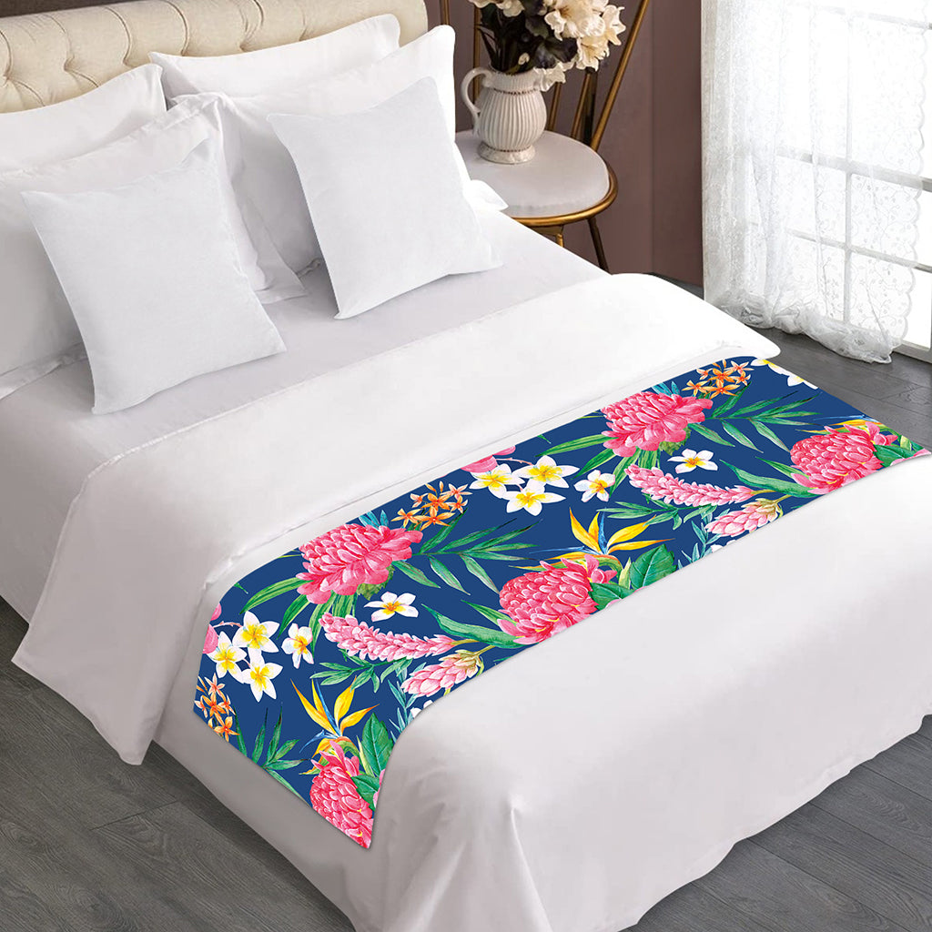 Watercolor Chrysanthemum Pattern Print Bed Runner